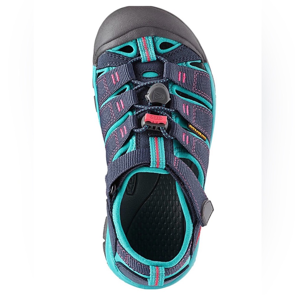 KEEN WATERPROOF WASHABLE HIKING SANDALS SIZE 7